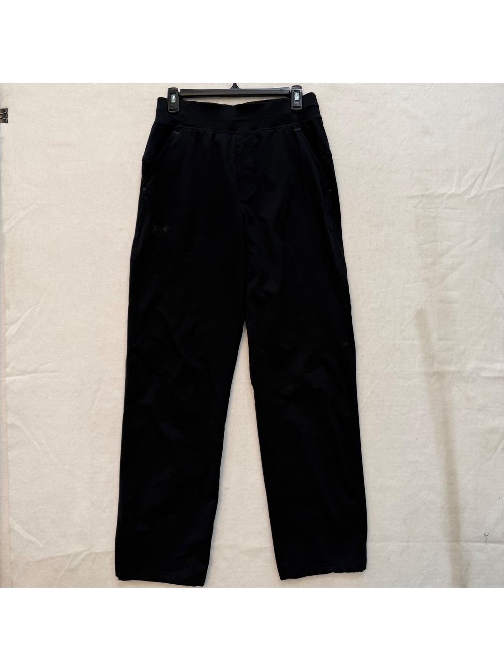 Under Armour Mens M 32" Inseam Black Sweat Pants Knit Pockets Style 1253650 FLAW